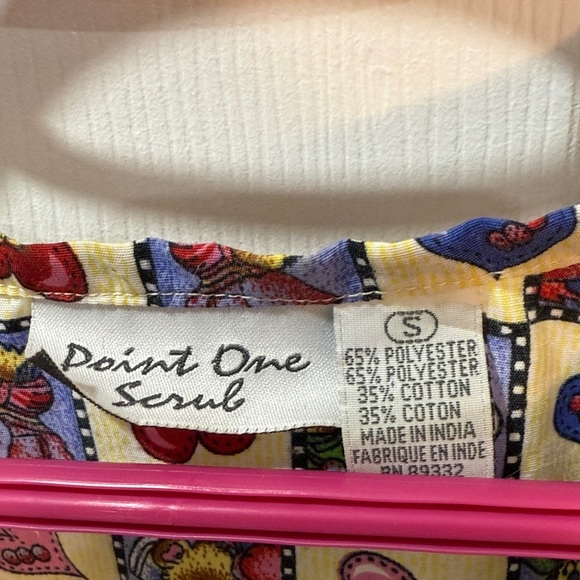 Colorful Heart Pattern Scrub Top - Picture 2 of 5